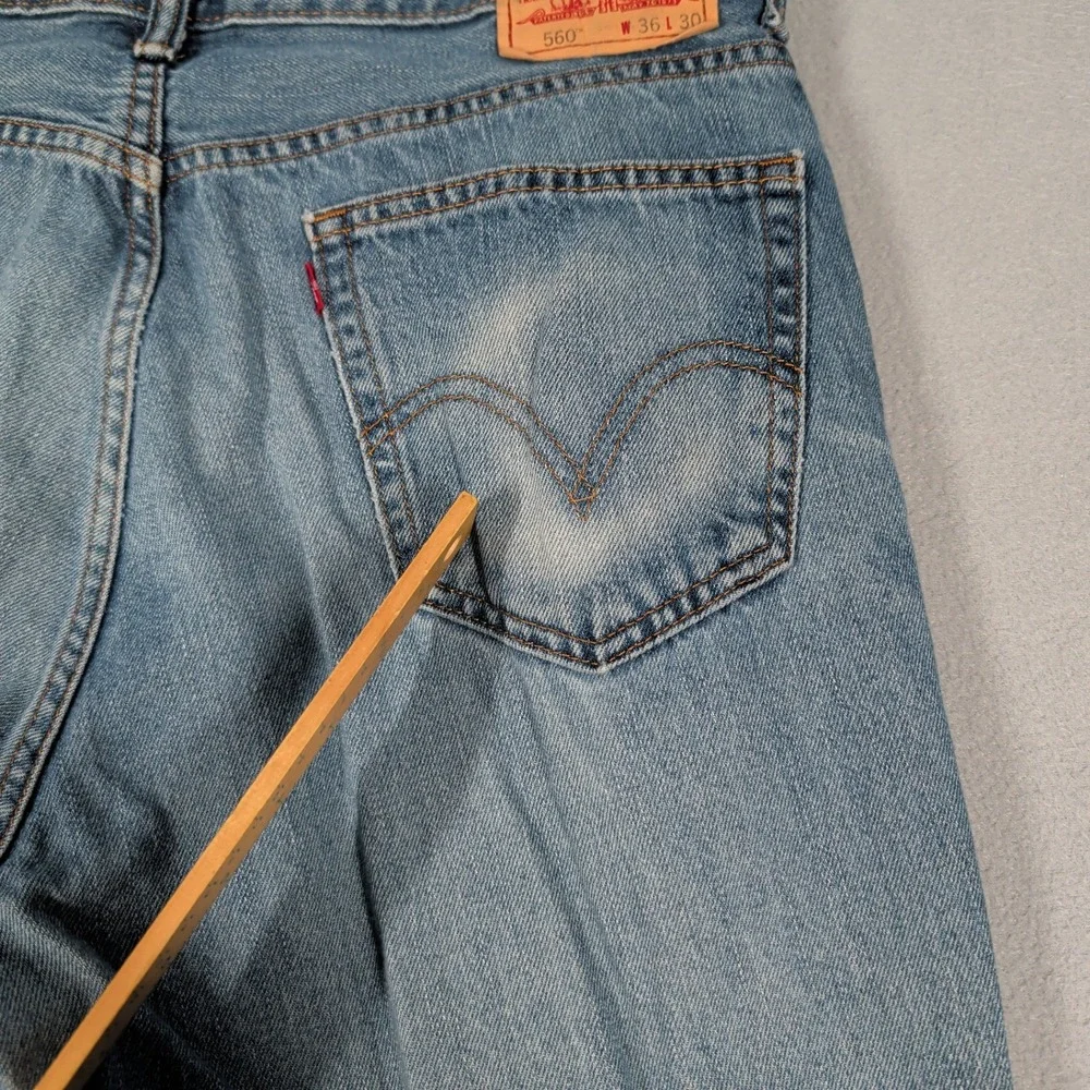 Levi's 560 Jeans Men 36x30 Blue Comfort Fit Tapered Leg Denim Casual Classic
